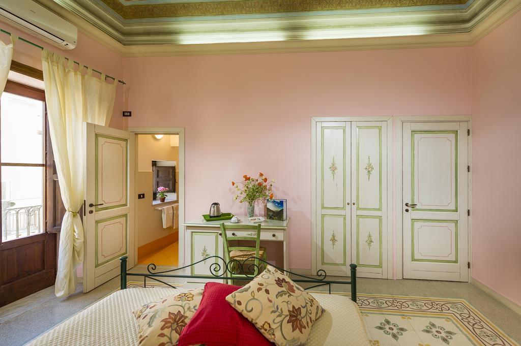 Agli Affreschi Hotel Castellammare del Golfo Exterior photo
